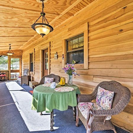 Honey House Cabin - A Quiet Countryside Retreat! Nappanee Kültér fotó