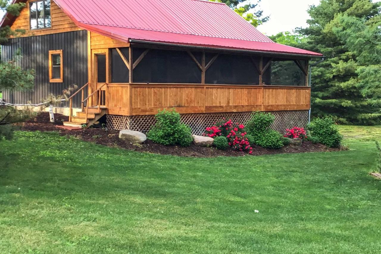 Honey House Cabin - A Quiet Countryside Retreat! Nappanee Kültér fotó