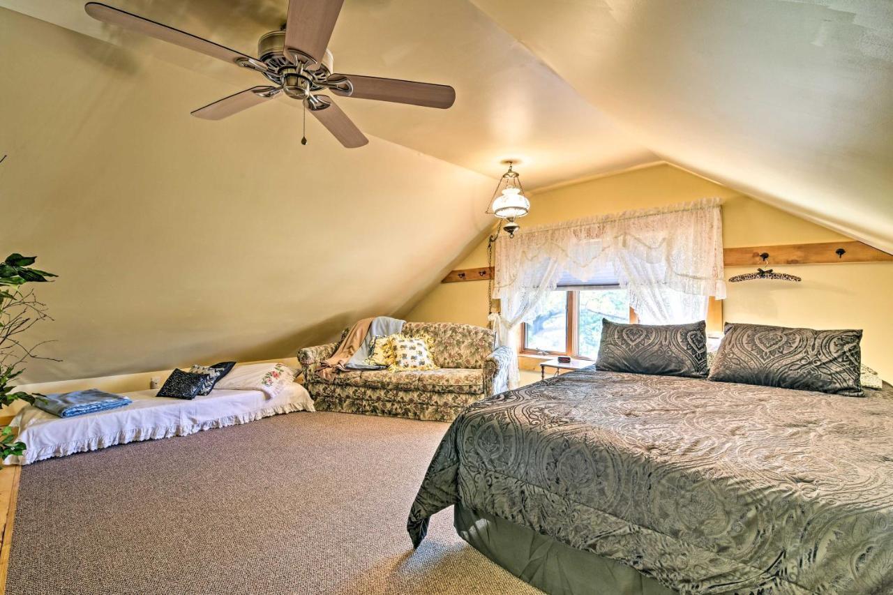 Honey House Cabin - A Quiet Countryside Retreat! Nappanee Kültér fotó