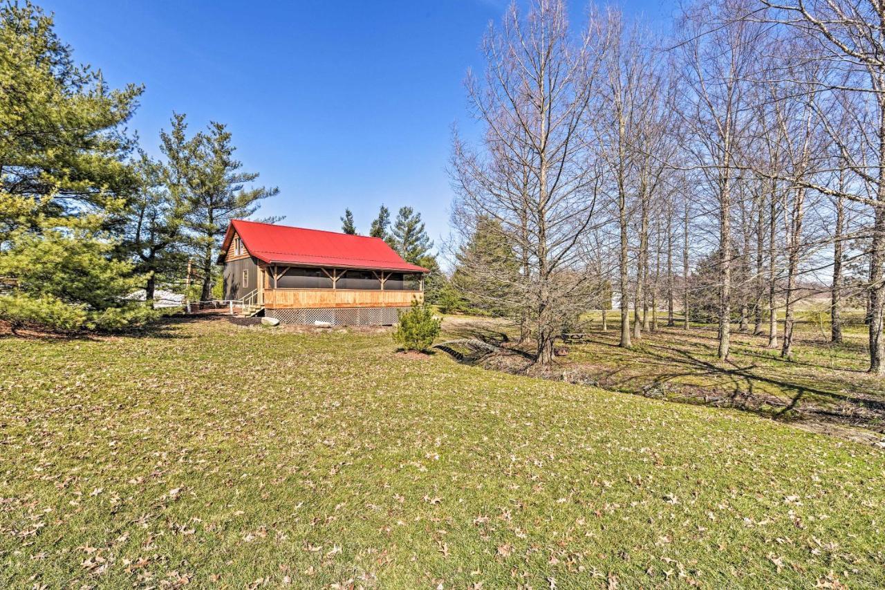 Honey House Cabin - A Quiet Countryside Retreat! Nappanee Kültér fotó