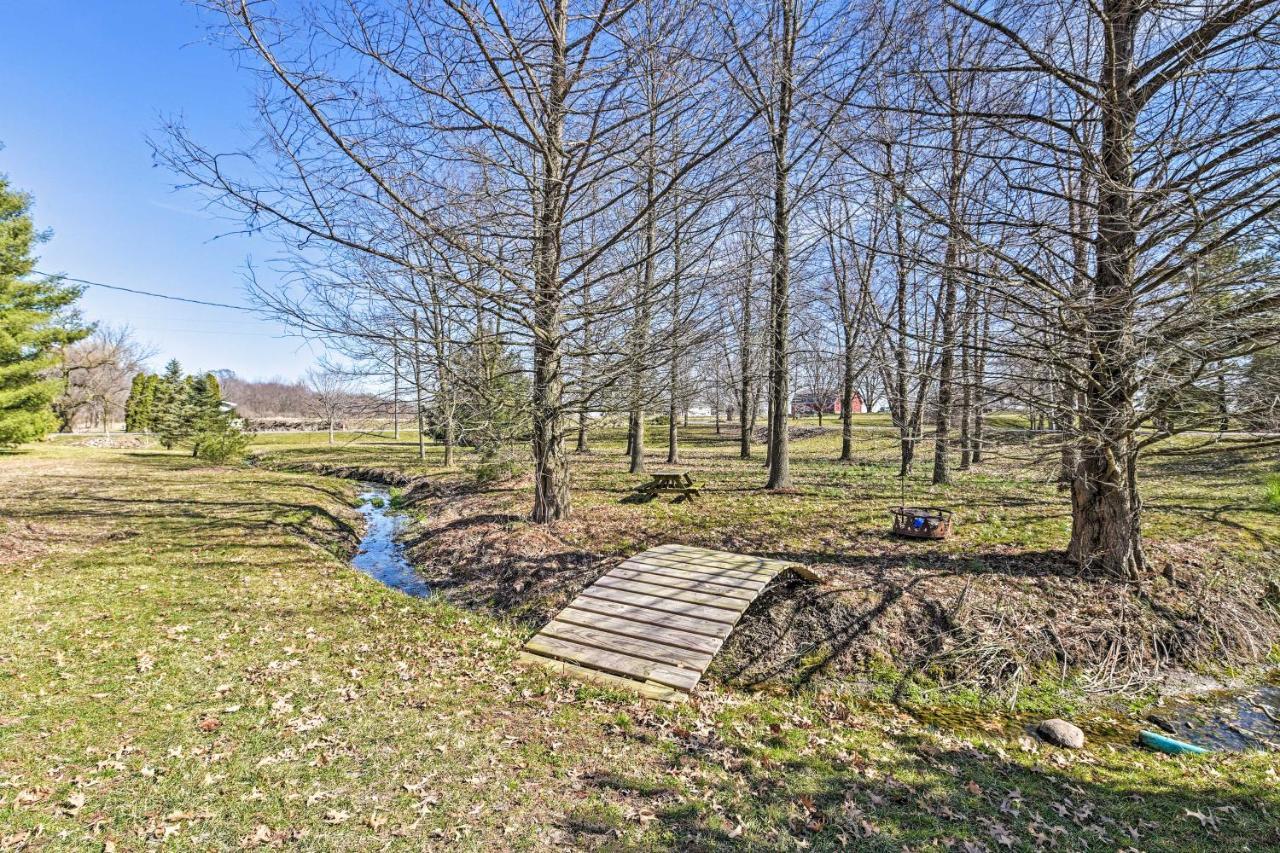 Honey House Cabin - A Quiet Countryside Retreat! Nappanee Kültér fotó